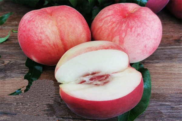 在標(biāo)準(zhǔn)光源條件下評(píng)定桃子果肉的顏色