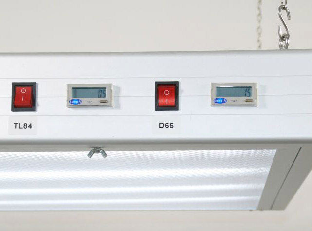 標(biāo)準(zhǔn)D65光源是冷光源嗎？有什么作用？